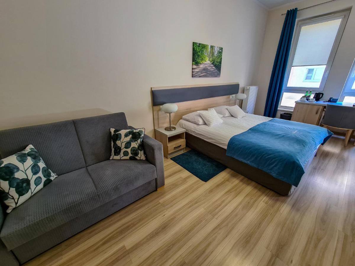 Antoninska Hotel & Apartamenty Leszno  Eksteriør billede