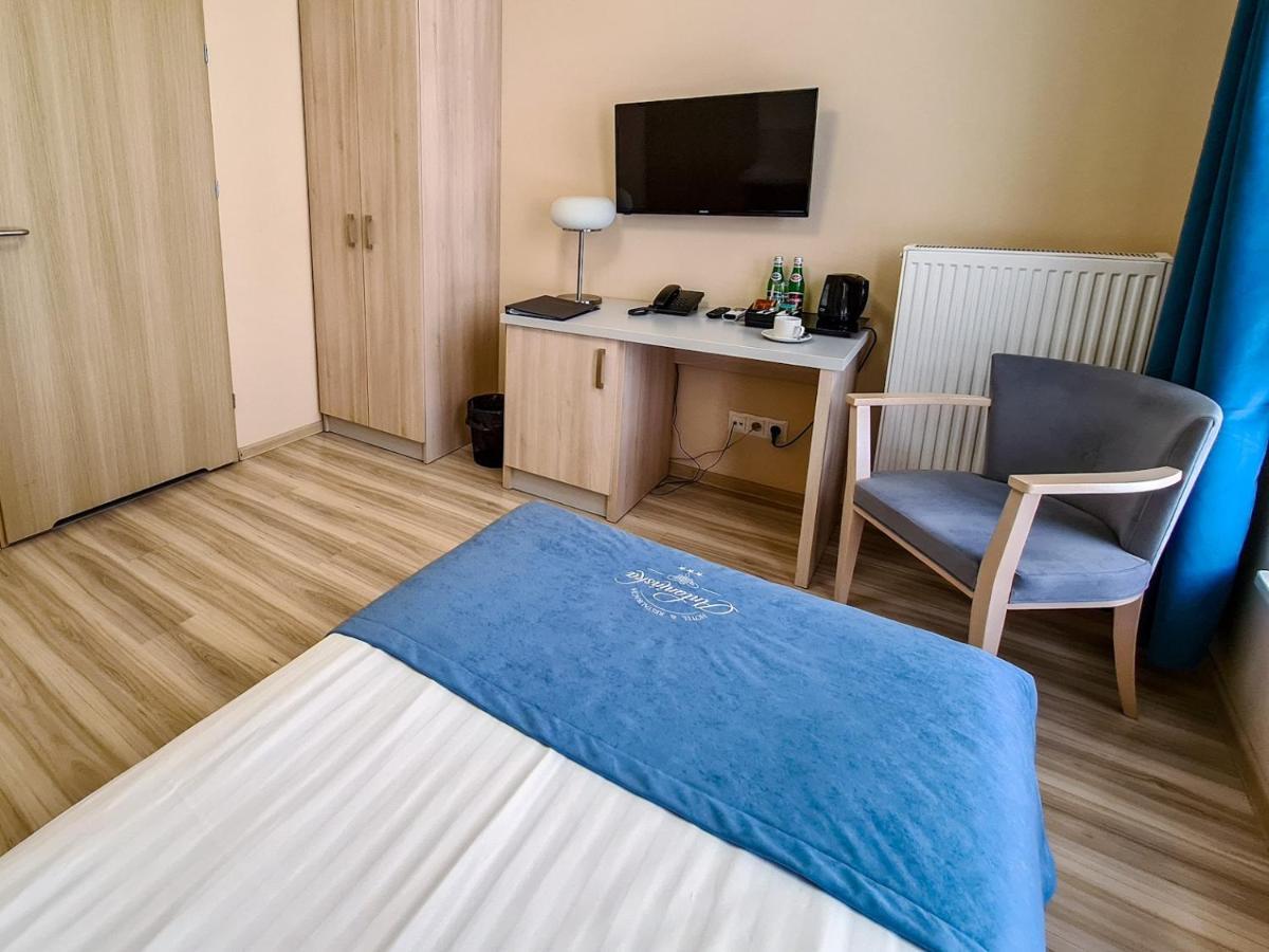 Antoninska Hotel & Apartamenty Leszno  Eksteriør billede