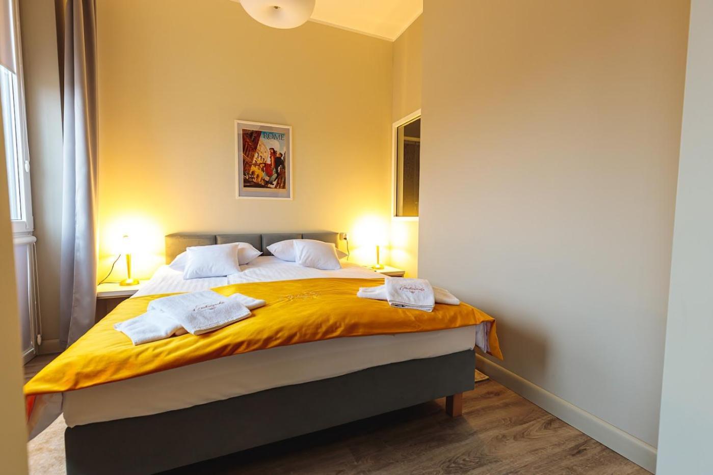 Antoninska Hotel & Apartamenty Leszno  Eksteriør billede
